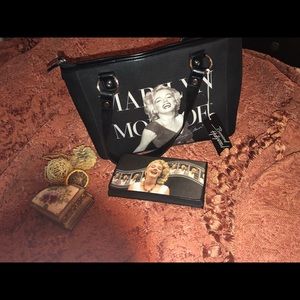 Marilyn Monroe purse and wallet